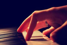 场上球员们展现出优异技术